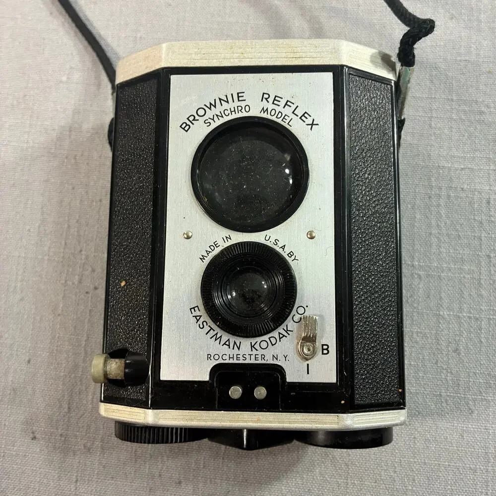 Vintage Kodak Brownie Reflex Synchro 127 Film Camera Original Box Made in USA